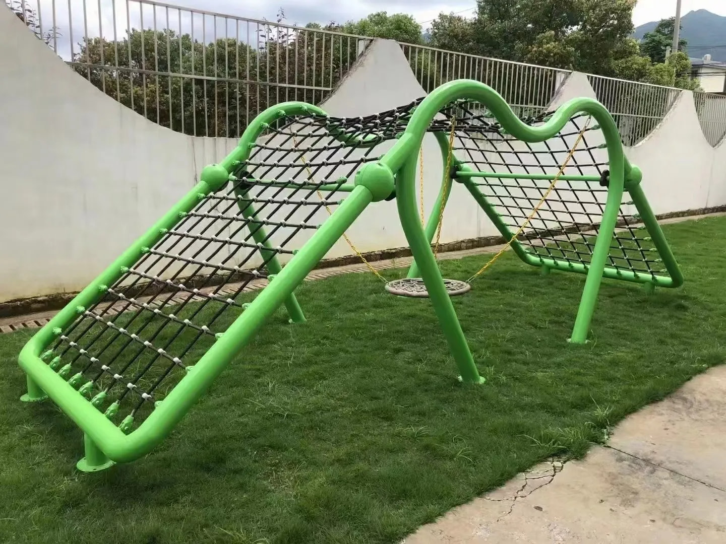 إطار تسلق للأطفال في الهواء ال - مراجعة Kids Outdoor Climbing Frame وسعره